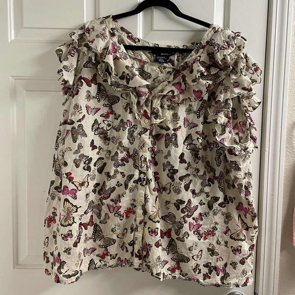 Denim 24/7 Ruffle Blouse